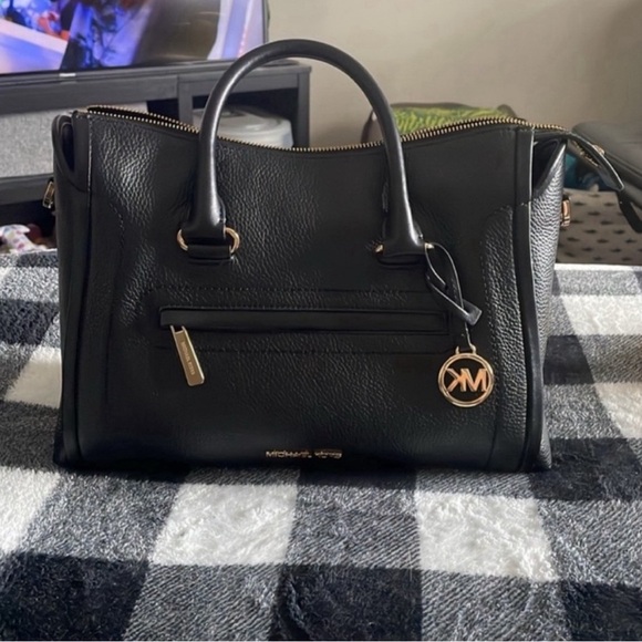 Michael Kors Large Black Carine Satchel - Picture 1 of 16